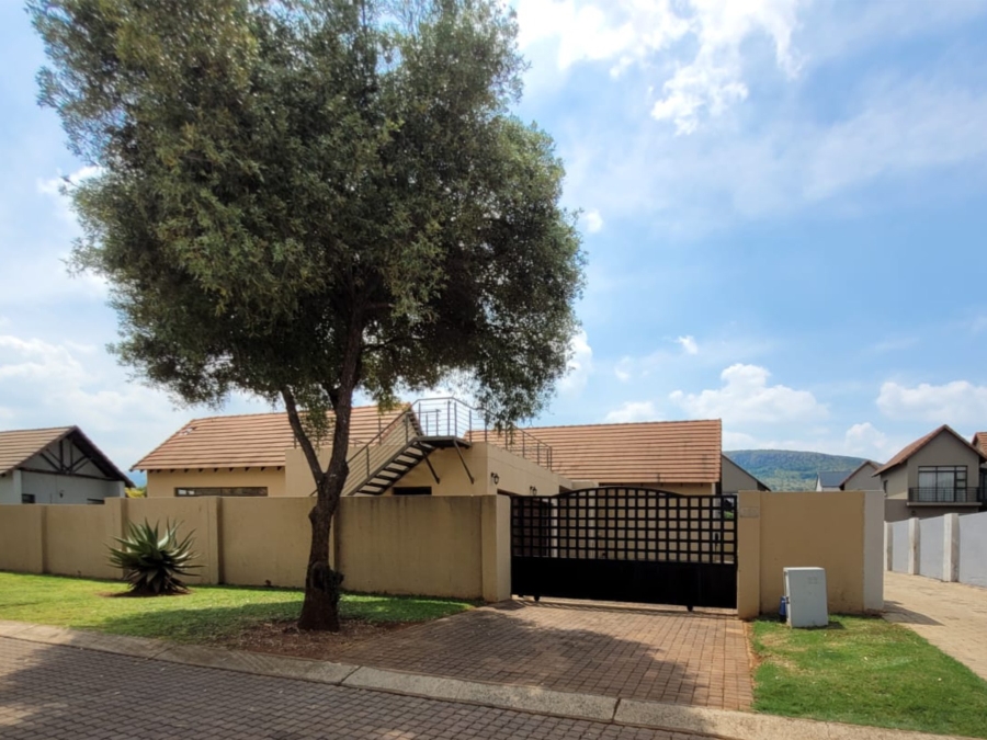 To Let 3 Bedroom Property for Rent in Kosmos North West